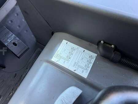 Elektromos 4 kerekű 2019  Jungheinrich EFG 320 SP GE 100-440 DZ (10)