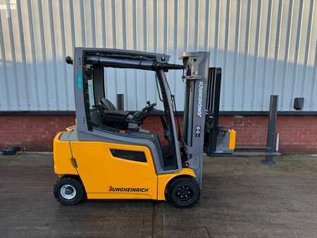 Elektromos 4 kerekű 2019  Jungheinrich EFG 320 SP GE 100-440 DZ (6)