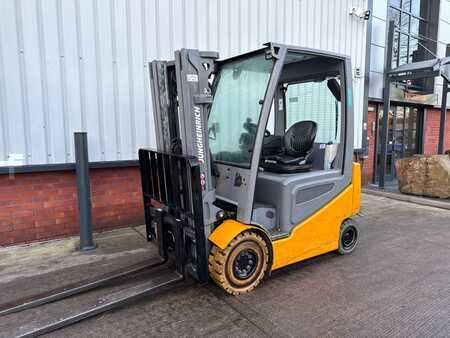 Carrelli elettrici 4 ruote 2015  Jungheinrich EFG 425ks SP GE 100-440 DZ (1)