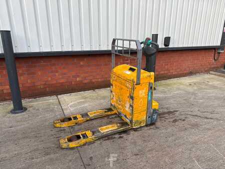 Transpaleta eléctrica 2019  Jungheinrich EJE 116 100-67 (2)