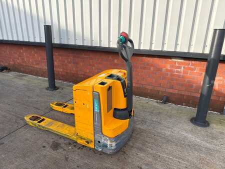 Lavansiirtovaunu 2016  Jungheinrich EJE 116 100-67 (1)