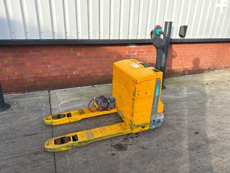 Lavansiirtovaunu 2016  Jungheinrich EJE 116 100-67 (2)