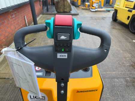 Wózki niskiego podnoszenia 2024  Jungheinrich EJE M13 540-1150 (8)