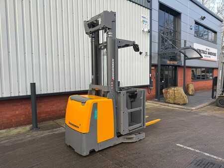 Horizontální vychystávací vozík 2021  Jungheinrich EKS 210 Z+F 115-425 ZT (1)