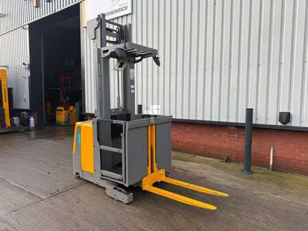 Horizontální vychystávací vozík 2021  Jungheinrich EKS 210 Z+F 115-425 ZT (3)