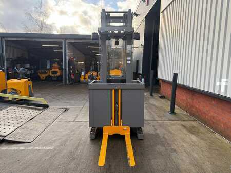 Horizontální vychystávací vozík 2021  Jungheinrich EKS 210 Z+F 115-425 ZT (6)