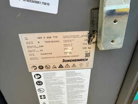 Horizontální vychystávací vozík 2021  Jungheinrich EKS 210 Z+F 115-425 ZT (8)