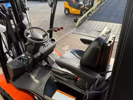 Chariots élévateurs GPL 2026  HC (Hangcha) CPYD30-XH31B1 (10)