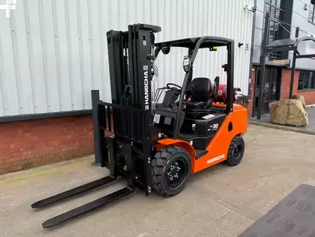 Chariots élévateurs GPL 2026  HC (Hangcha) CPYD30-XH31B1 (1)