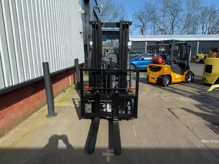 Diesel Forklifts 2026  HC (Hangcha) CPCD30-XW97B1 - Full Cab (3)