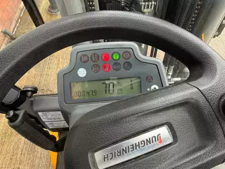 Elektro tříkolové VZV 2017  Jungheinrich EFG 110k SP GE 100-480 DZ - New Battery (10)