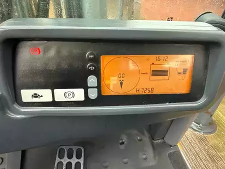 El Truck - 3-hjul 2016  Jungheinrich EFG 220 SP GE 115-440 DZ (7)