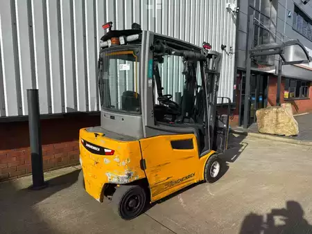 Eléctrica de 4 ruedas 2020  Jungheinrich EFG 320 115-440 DZ (7)