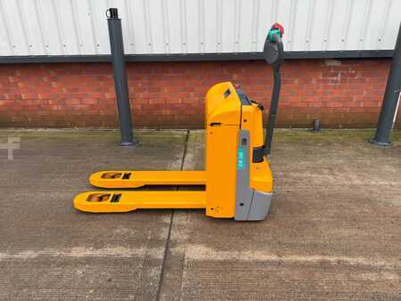 Lavtløftende truck 2021  Jungheinrich EJE 116 100-51 (2)