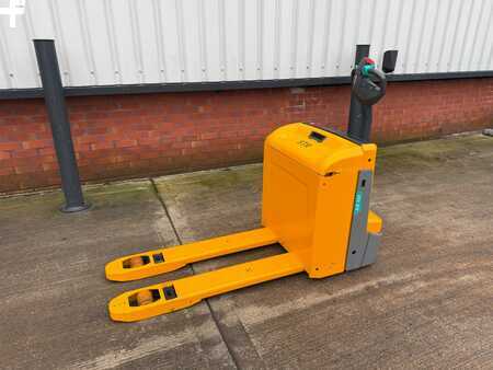 Lavtløftende truck 2019  Jungheinrich EJE 222 115-54 (1)