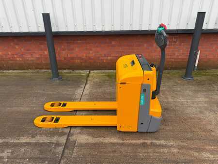 Lavtløftende truck 2019  Jungheinrich EJE 222 115-54 (5)