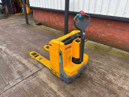 Elektrische palletwagens 2022  Jungheinrich EJE 116 100 67 (3)