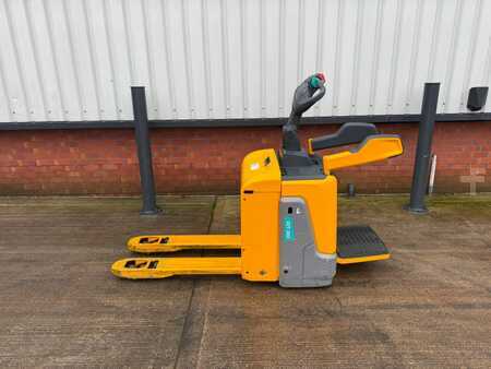 Elektrische palletwagens 2017  Jungheinrich ERE 120 KP 100-55 (2)