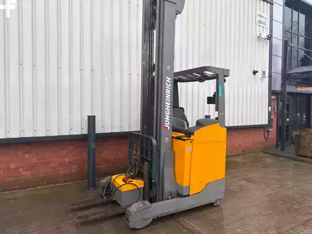 Chariots à mât rétractable 2016  Jungheinrich ETV 216 SP DL GE 100-842 DZ (1)