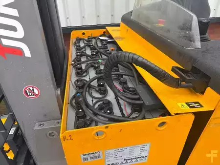 Chariots à mât rétractable 2016  Jungheinrich ETV 216 SP DL GE 100-842 DZ (5)