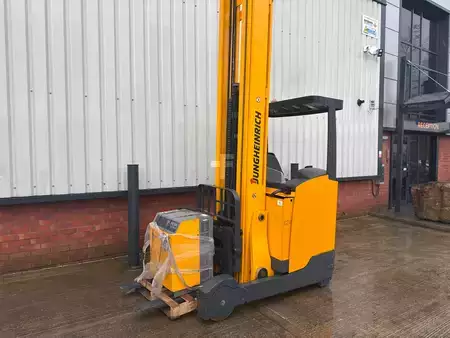 Rækketruck 2015  Jungheinrich ETV 320 SP DL GNE 100-962 DZ (2)