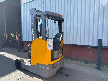 Chariots à mât rétractable 2019  Jungheinrich ETV C16 (2)