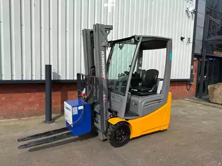 Elektro tříkolové VZV 2019  Jungheinrich EFG 213 SP GE 115-464 DZ (1)