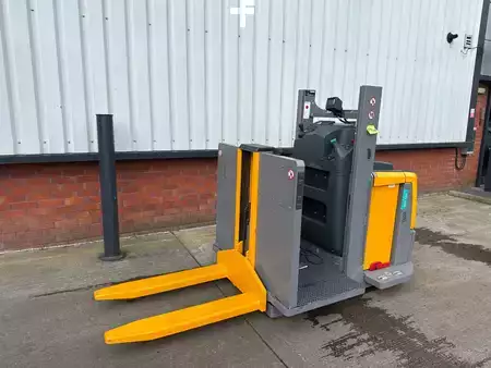 Recogepedido horizontal 2020  Jungheinrich EKS 110 Z 100-67 100 E (2)