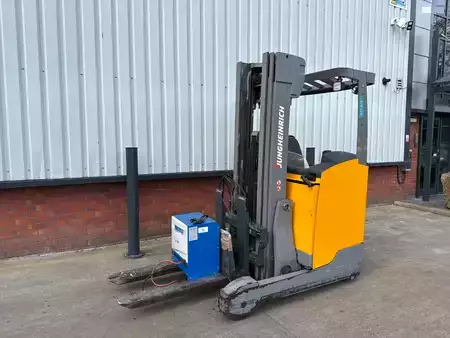 Reachtrucks 2019  Jungheinrich ETV 216 SP E GNE+T 120-530 DZ (1)