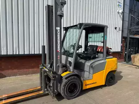 LPG Forklifts 2020  Jungheinrich TFG 430 G ZVG 180-400 ZT (1)