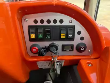 Chariots téléscopiques fixes 2026  Ausa T144H F2 Telescopic Forklift - Bucket and Forks (10)