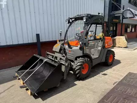 Chariots téléscopiques fixes 2026  Ausa T144H F2 Telescopic Forklift - Bucket and Forks (3)