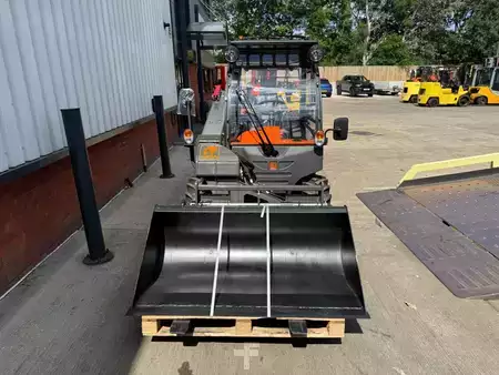 Chariots téléscopiques fixes 2026  Ausa T144H F2 Telescopic Forklift - Bucket and Forks (6)