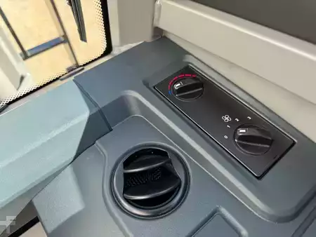 4-wiel elektrische heftrucks  Jungheinrich EFG 430k E GE 120-440 DZ - Full Cab (12)