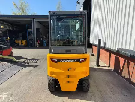 4-wiel elektrische heftrucks  Jungheinrich EFG 430k E GE 120-440 DZ - Full Cab (3)
