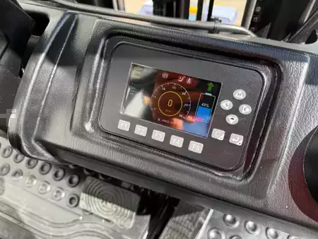 Elektromos 3 kerekű 2026  LGIV CPDS18A - Li Ion 277Ah (12)