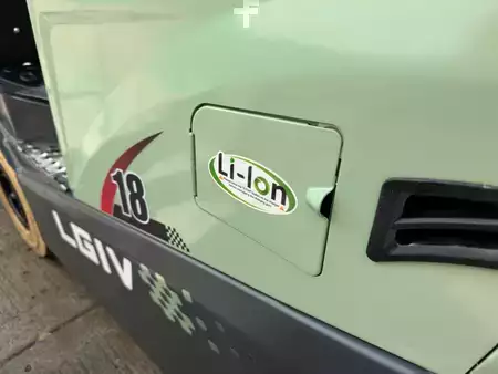 Elektromos 3 kerekű 2026  LGIV CPDS18A - Li Ion 277Ah (13)