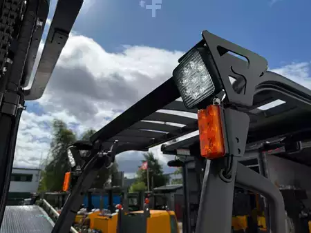 Elektromos 3 kerekű 2026  LGIV CPDS18A - Li Ion 277Ah (15)