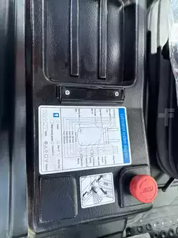 Elektromos 3 kerekű 2026  LGIV CPDS18A - Li Ion 277Ah (18)