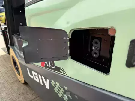 Elektromos 3 kerekű 2026  LGIV CPDS18A - Li Ion 277Ah (19)