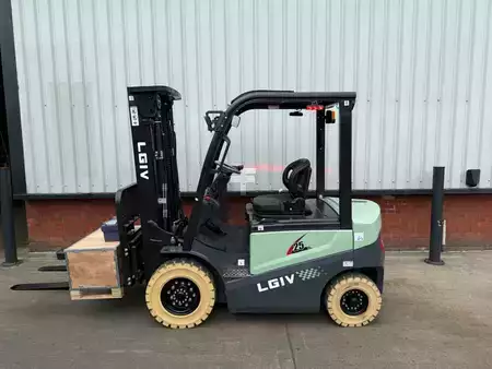 El truck - 4 hjulet 2026  LGIV CPCD25 - Li Ion 412Ah (2)