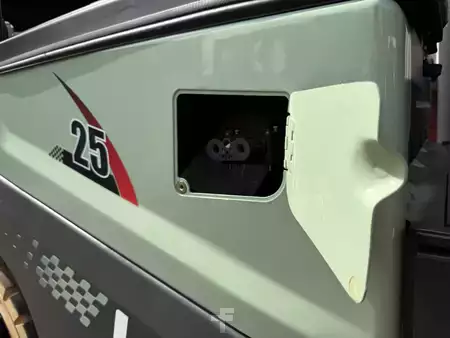 El truck - 4 hjulet 2026  LGIV CPCD25 - Li Ion 277Ah (15)