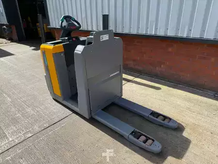 Préparateurs de commande horizontaux 2021  Jungheinrich ECE 220 100-66 (3)