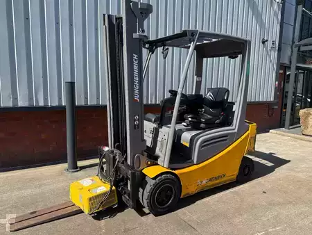 Elektromos 4 kerekű 2019  Jungheinrich EFG 320 SP GE 100-330 ZT (1)