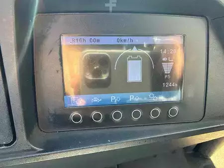 Elektromos 4 kerekű 2019  Jungheinrich EFG 320 SP GE 100-330 ZT (5)