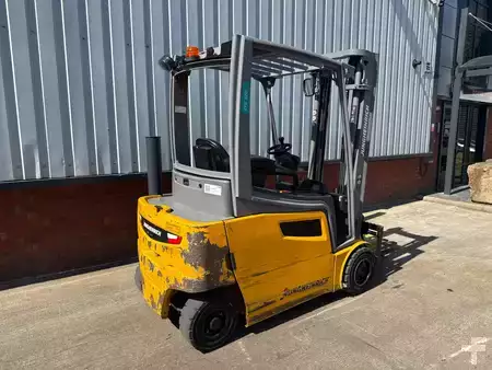 Elektromos 4 kerekű 2019  Jungheinrich EFG 320 SP GE 100-330 ZT (7)
