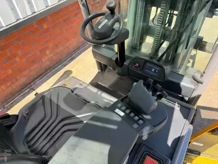 El truck - 4 hjulet 2019  Jungheinrich EFG 320 (10)