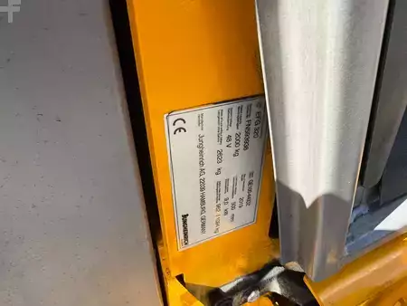 El truck - 4 hjulet 2019  Jungheinrich EFG 320 (8)
