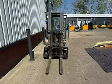 El truck - 4 hjulet 2019  Jungheinrich EFG 320 (3)