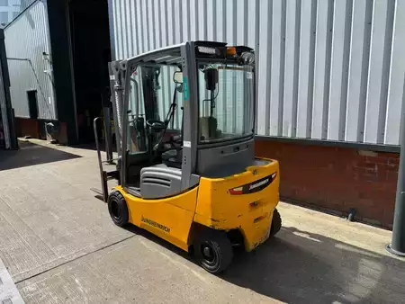 El truck - 4 hjulet 2019  Jungheinrich EFG 320 (5)
